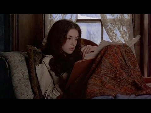 A playlist that makes you feel calm and dreamy.. [dark academia]