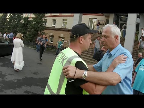 Вполне режимный объект ВГТРК. Часть 1. Инспектор Олежка хочет отобрать флешку. Москва.