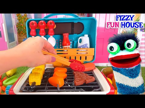 Fizzy Cooks Pretend Food on a BBQ Grill