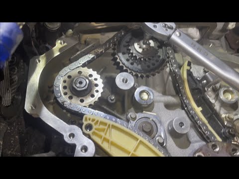 Land Rover evoque timing chain replacement. #timingchain #mechanic #pakistan #dubai #uae #jlr #tech