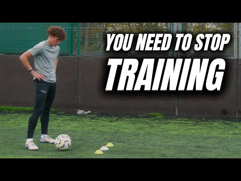 The Four HUGE Mistakes Footballers Make When Trying To Go Pro