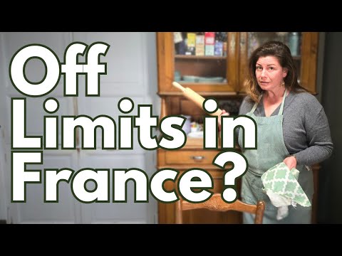 So Apparently, You’re Not Supposed to Help in the Kitchen?! (10 French Dinner Rules You Should Know)