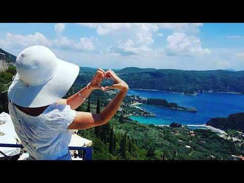 Палеокастрица - самое красивое место на Корфу.