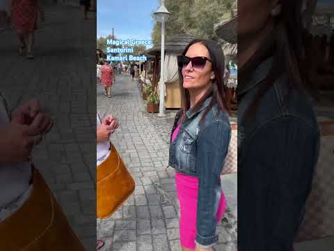 #santorini #greece #kamaribeach #shorts #youtubeshorts #yolo #travel #beachclubs