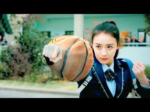 بنت بتعمل حادثه وبيدخل جسمها فيروس خطير بسببه بتكتسب قوه خارقه جباره ومحدش يقدر عليها ملخص مسلسل