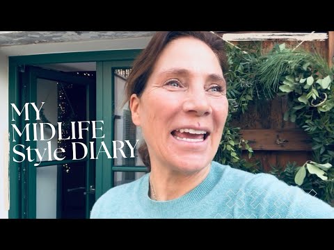 VLOG She`s 54. HER AUTHENTIC LIFE in Mallorca, BEAUTY TIPS OVER 50 , Christmas feeling 