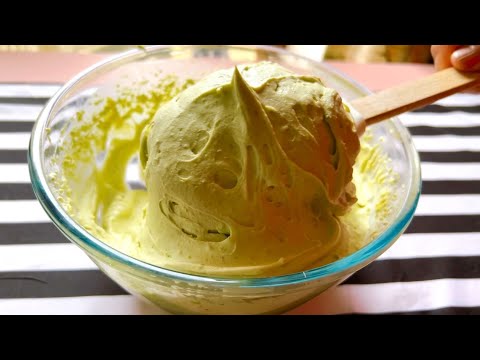 Pistachio ganache for cake filling and decoration