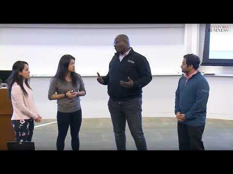 Effective Ways of Engaging in Small Group Networking Conversations