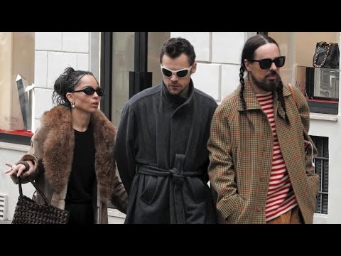 HARRY STYLES IN ROME WITH ALESSANDRO MICHELE & ZOË KRAVITZ (December 19)