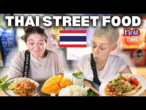 My British Mum's FIRST TIME trying THAI STREET FOOD in BANGKOK, THAILAND (so good!) ๐น๐ญ