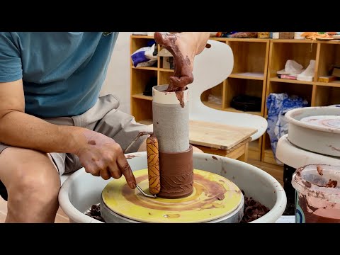 877. Workshop Demo in JingDeZhen with Hsin-Chuen Lin~ Roller Texture Teabowl Explained in Chinese