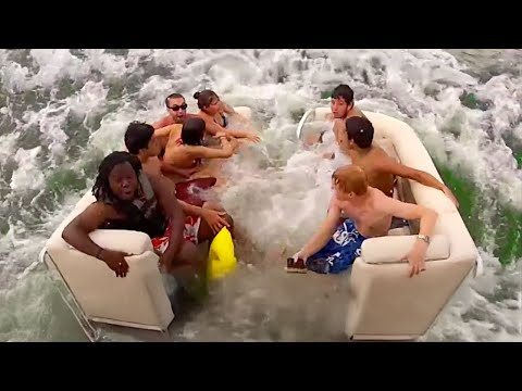 Idiots In Boats Caught On Camera !