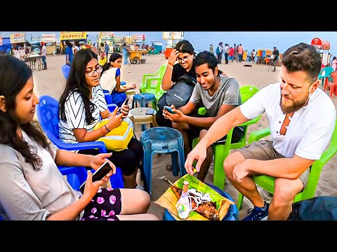Tamil Local Invites Me To Try South Indian Food ๐ฎ๐ณ