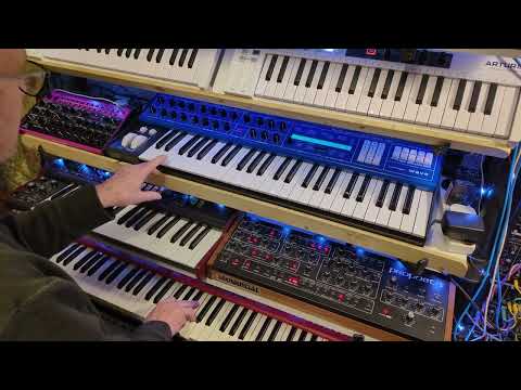Behringer Wave - first play and sequences. I love it!