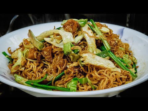 廣東話影片|五香肉丁炒出前一丁|又一香港茶餐廳名物,可以側面反映香港文化的靈活共融,沒有做不到,只有想不到,簡單又美味的一餐,就這麼簡單的完成了,新看也能做得到哦。