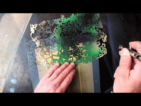 Airbrushing a steel border with chrome rivets tutorial