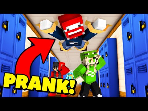 Ich PRANKE meine FREUNDE mit LUSTIGEN VERSTECKEN in Minecraft Schule Hide and Seek
