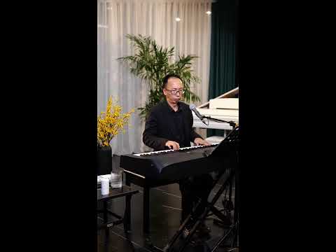 昝老师钢琴弹唱