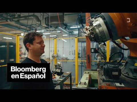 Comenzó una nueva era en California para la industria manufacturera | Hello World con Ashlee Vance