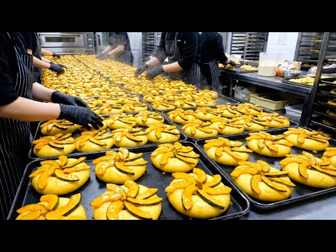 This is Crazy! Pouring Ingredients Like a Mountain! Amazing Korean Bakery Top 4