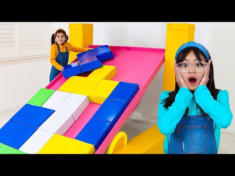 Ellie & Charlotte Tetris Tower of Teamwork Adventure