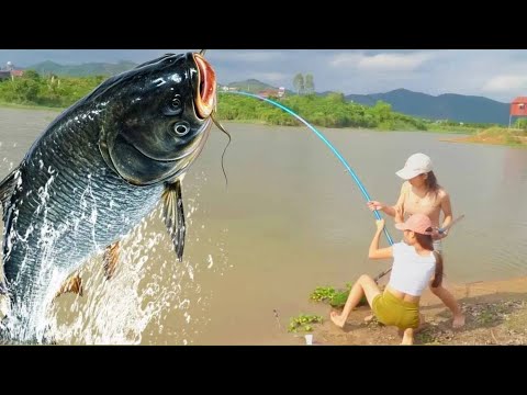 美女被老闆打屁股，微微出頭打賭釣外國大魚，不料最後竟被老闆戲耍【女釣友微微】