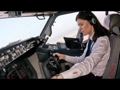 Beautiful Female Pilot Take Off Her Boeing B737-800 | Cockpit View | GoPro
