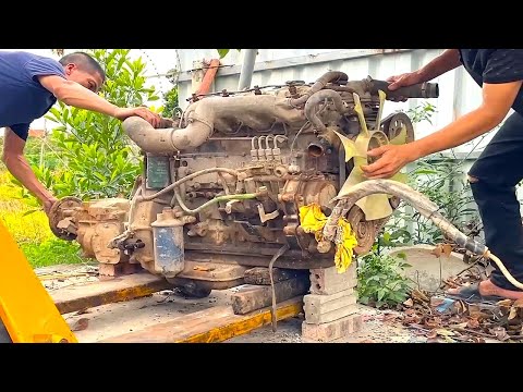 Genius Boy Hyundai Truck Engine Restoration // World Class 4 Cylinder Diesel Engine Restoration