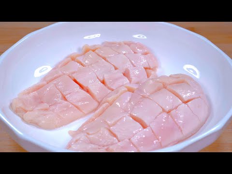 好吃不长肉的鸡胸肉做法,外皮焦香,口感嫩滑,一家人一起吃,太温馨了#like #美食分享 #cooking #delicious