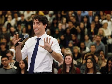 Hecklers interrupt Trudeau town hall in B.C.