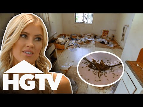 “This Place Is A Disaster!” Tarek & Christina Take Huge Risk On DISGUSTING House | Flip Or Flop