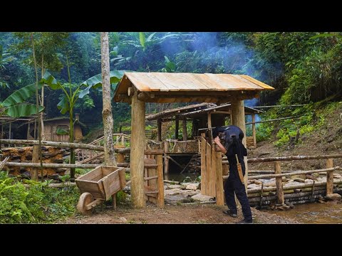 Life in the wild. Hunting wild boars, making smoked pork, and celebrating Christmas.