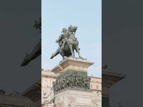 Would you live in Milan, Italy? 🇮🇹🏙️ Check this apartment between Duomo and La Scala #hometour