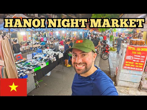 Exploring Hanoi’s Weekend Night Market 😍 Street Food & Shopping Paradise 🇻🇳