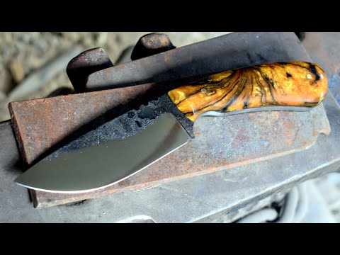 Forging a skinning knife from a rusty piece of spring steel #forging #knifemaking