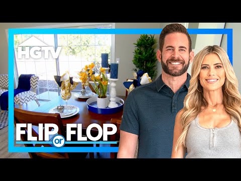 This Home is SPLITTING at the Seams with TONS of Foundation Issues | Flip or Flop | HGTV