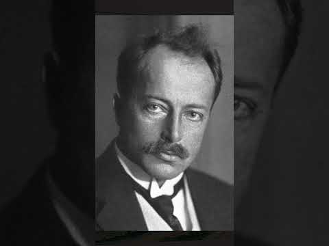 Dissolving van Laue's Nobel Medal #shorts