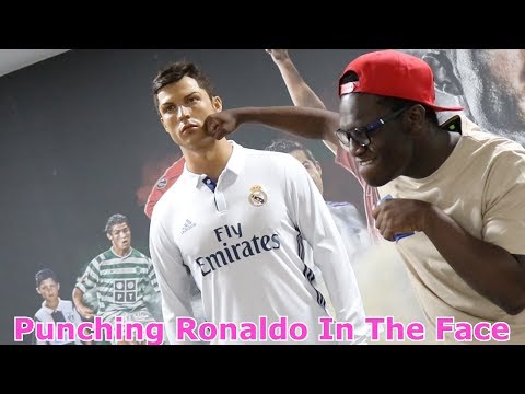 PUNCHING RONALDO IN THE FACE