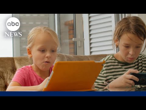 Parenting expert discusses tips on screentime by age