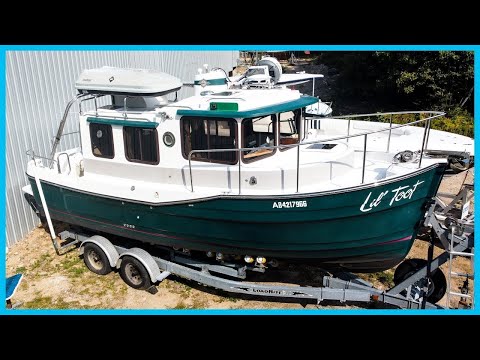 You Won't Believe HOW BIG This LITTLE Boat Is [Full Tour] Learning the Lines