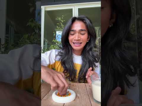 BRETMAN ROCK TRYING THE MOST EXPENSIVE PEPPER IN THE WORLD #bretmanrock #bretman #fanpage