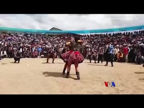 မုန်းသူစိတ်ကြိုက်ထိုး လက်ဝှေ့ပွဲ၊ ပြိုင်မြင်းအလား နွား၊ “ထူးခြားဆန်းပြားသတင်းများ”