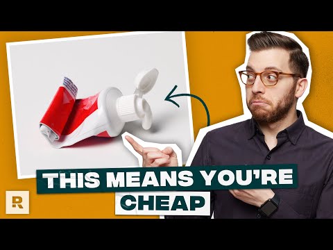 Money Expert Reacts To "Poor People Habits"