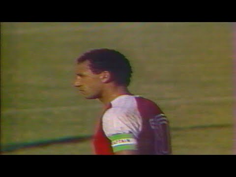 الاهلى يخطف التأهل على حساب الاسماعيلى ل نهائى ابطال الكؤوس 1986 تعليق ميمي الشربينى