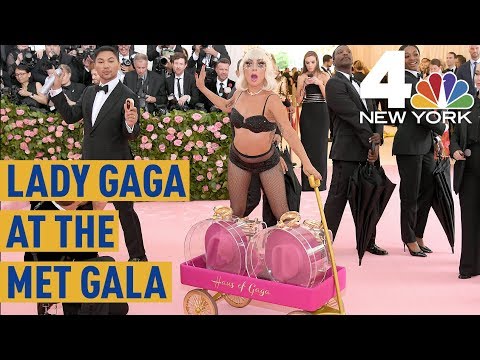 Met Gala 2019: See Lady Gaga's Incredible, 16-Minute Entrance | NBC New York
