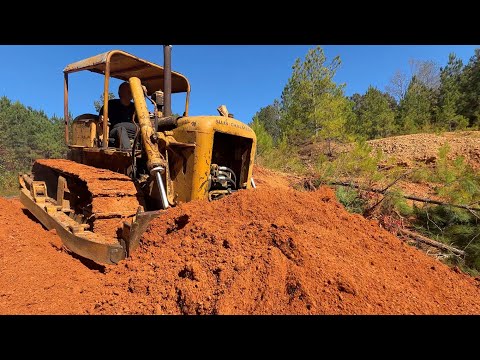 1947 BullDozer making a new road.  Detroit Diesel 2-71 2 stroke