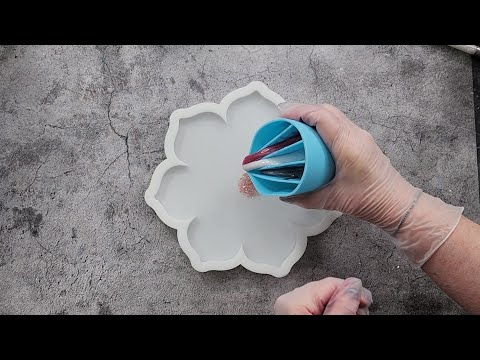 #2032 OMG! Resin 3D Bloom Using A SPLIT CUP!