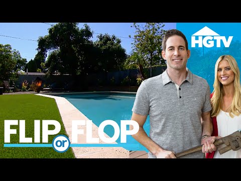 The MOST UNIQUE Fire Pit EVER in this Mid-Century Home | Flip or Flop | HGTV