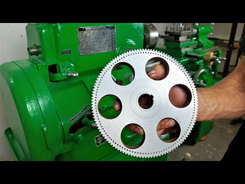 Making gears for the machine from the garage