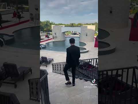 On my way to sell your home 🤝🏽 don’t mind my car in the way 😉 #realestate #realtor #luxury